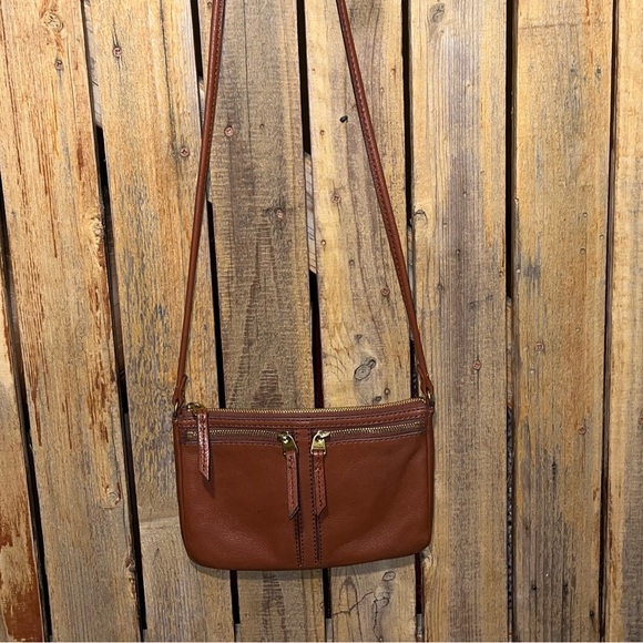 Fossil Brown Leather Shoulder Bag - Picture 1 of 7